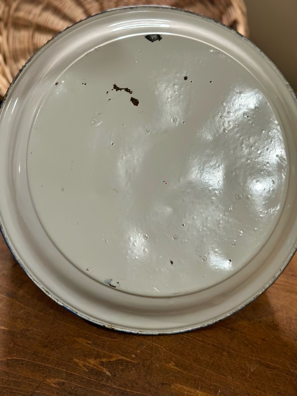 Vintage Fruit Enamelware 14” Tray with Orange and Green Center Motif - Picture 8 of 9
